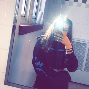 Meet your Posher, Olivia